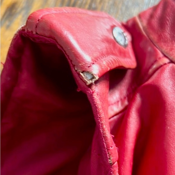 Beautiful Vest - Picture 6 of 7